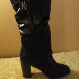 Women's Boots Size 9.5